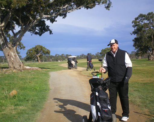 Dave_M_on_6th_tee.JPG